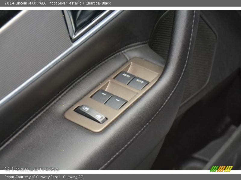 Ingot Silver Metallic / Charcoal Black 2014 Lincoln MKX FWD