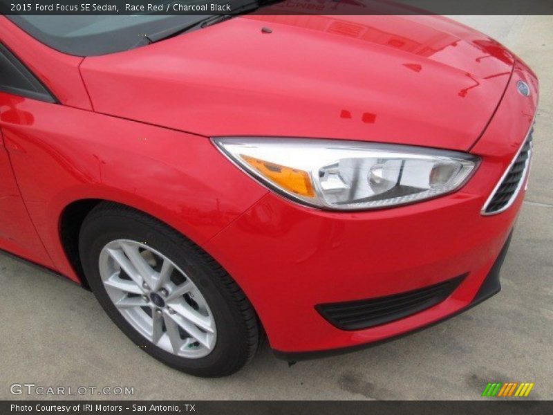 Race Red / Charcoal Black 2015 Ford Focus SE Sedan