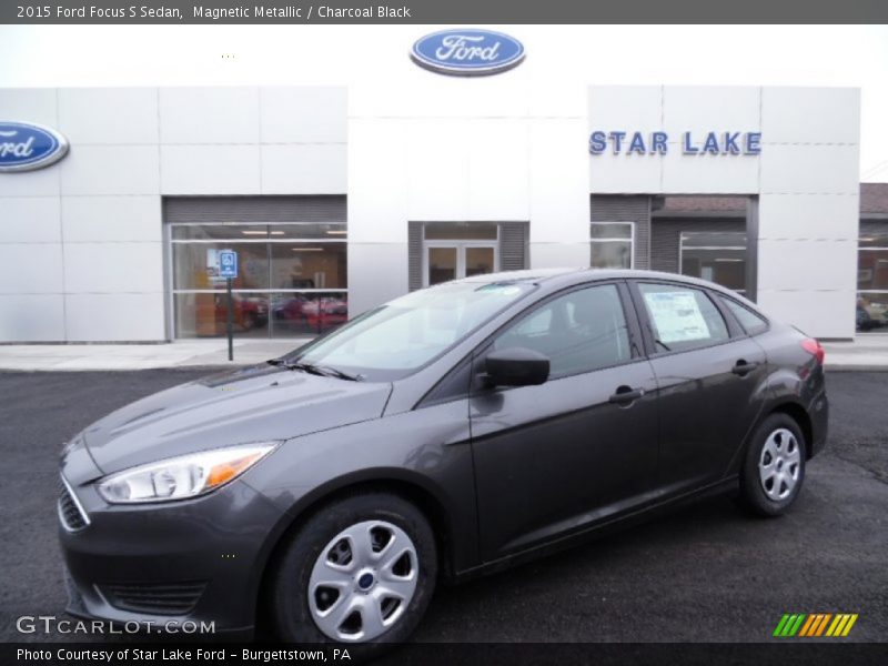 Magnetic Metallic / Charcoal Black 2015 Ford Focus S Sedan
