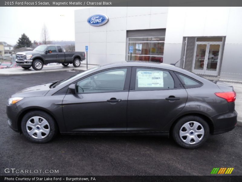 Magnetic Metallic / Charcoal Black 2015 Ford Focus S Sedan