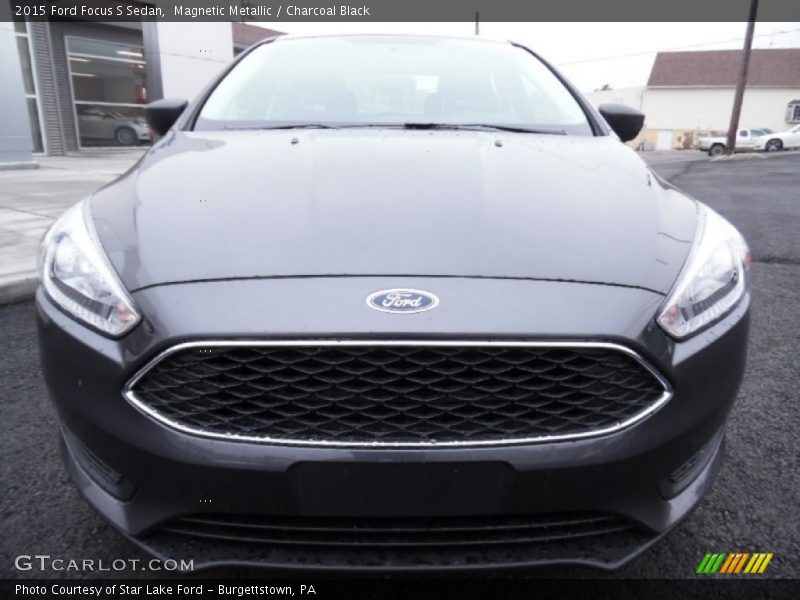 Magnetic Metallic / Charcoal Black 2015 Ford Focus S Sedan