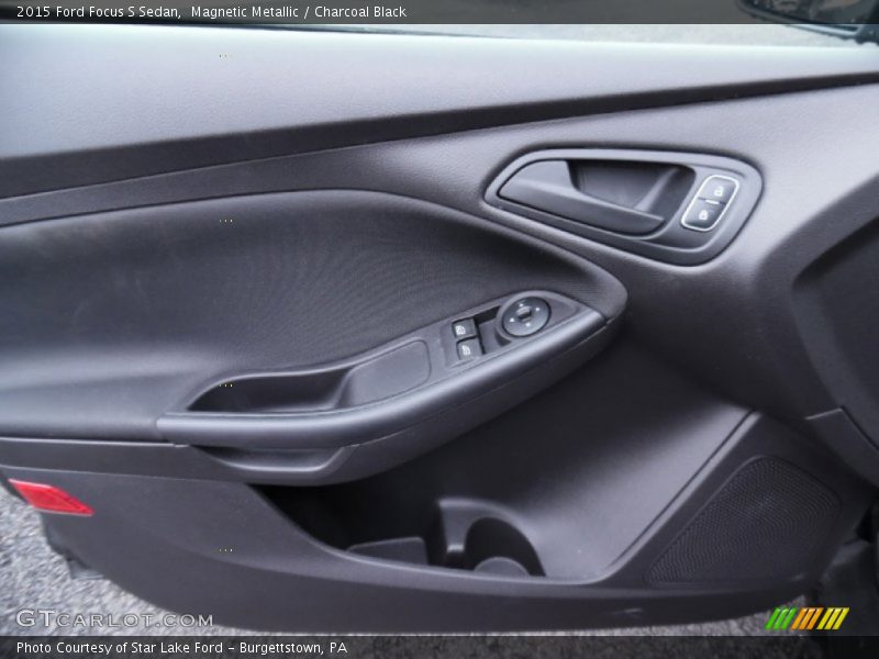 Magnetic Metallic / Charcoal Black 2015 Ford Focus S Sedan