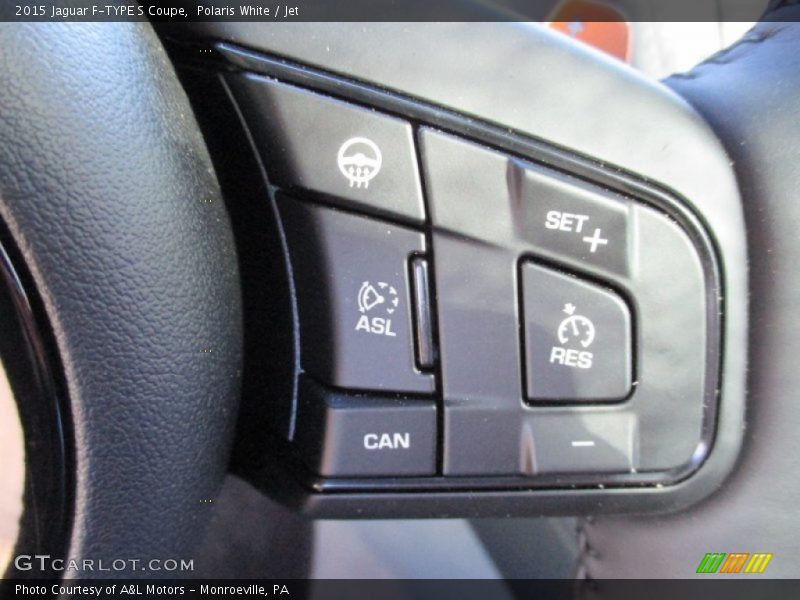 Controls of 2015 F-TYPE S Coupe