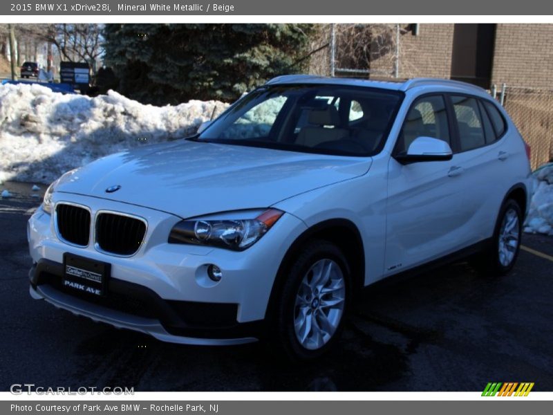 Mineral White Metallic / Beige 2015 BMW X1 xDrive28i