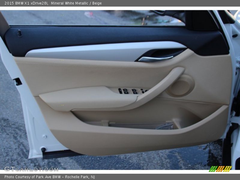 Mineral White Metallic / Beige 2015 BMW X1 xDrive28i