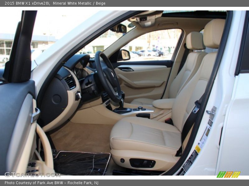 Mineral White Metallic / Beige 2015 BMW X1 xDrive28i