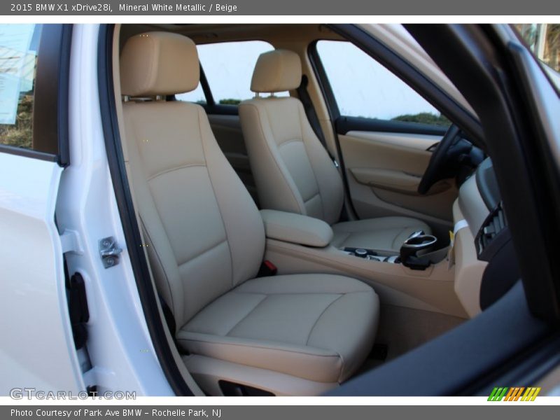 Mineral White Metallic / Beige 2015 BMW X1 xDrive28i