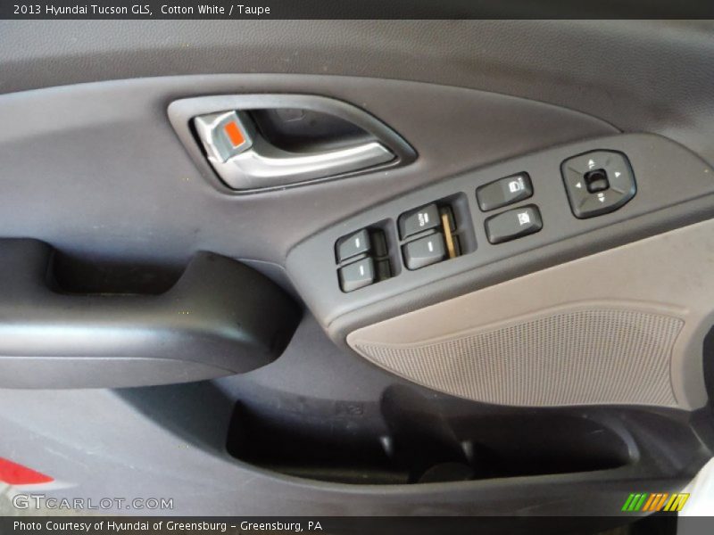 Cotton White / Taupe 2013 Hyundai Tucson GLS