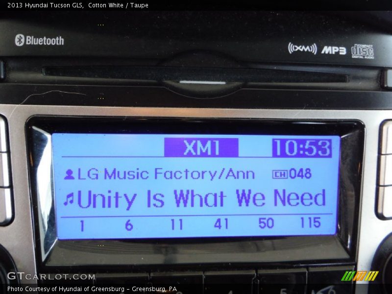 Cotton White / Taupe 2013 Hyundai Tucson GLS