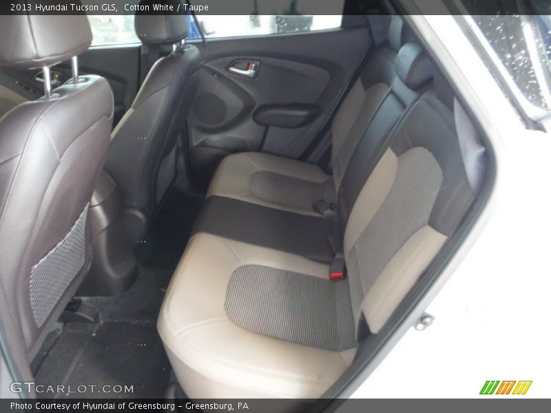 Cotton White / Taupe 2013 Hyundai Tucson GLS