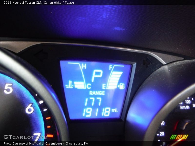 Cotton White / Taupe 2013 Hyundai Tucson GLS