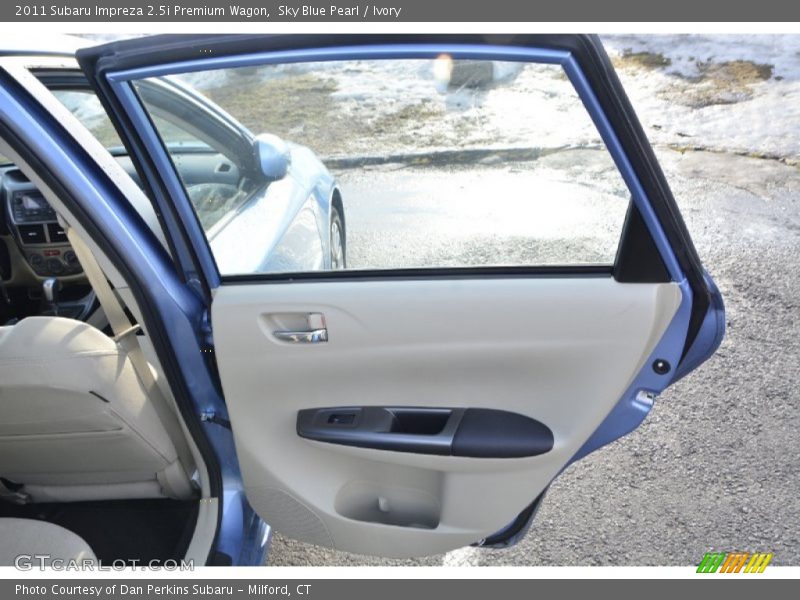 Sky Blue Pearl / Ivory 2011 Subaru Impreza 2.5i Premium Wagon