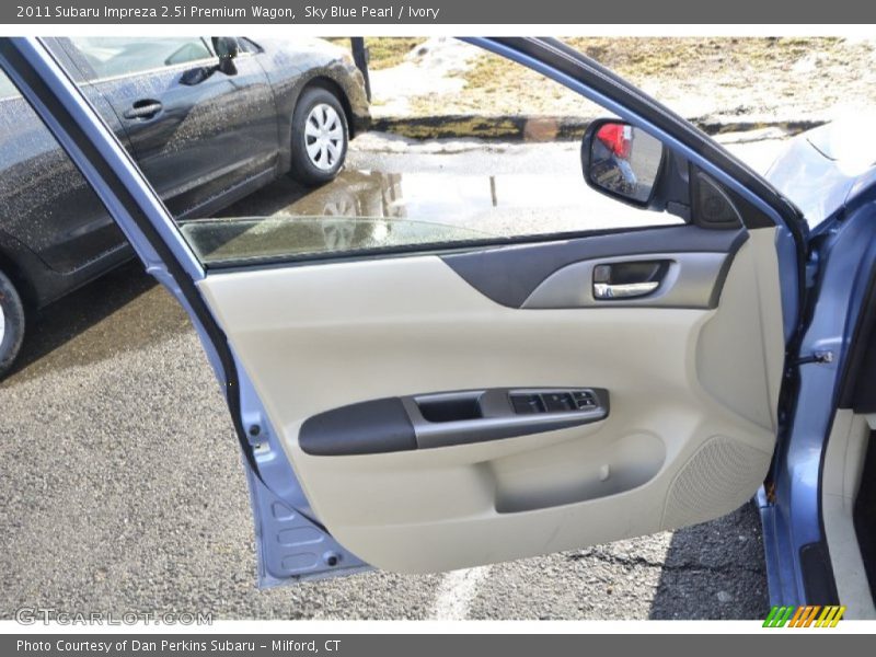 Sky Blue Pearl / Ivory 2011 Subaru Impreza 2.5i Premium Wagon