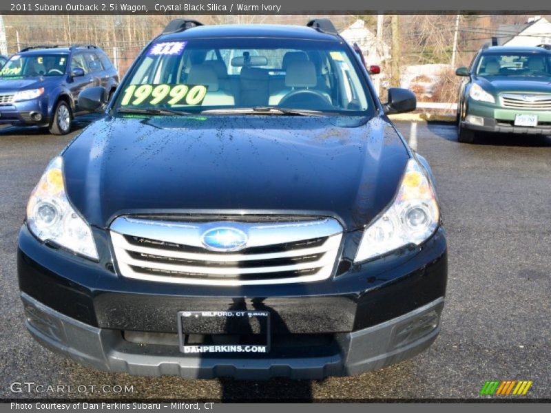Crystal Black Silica / Warm Ivory 2011 Subaru Outback 2.5i Wagon