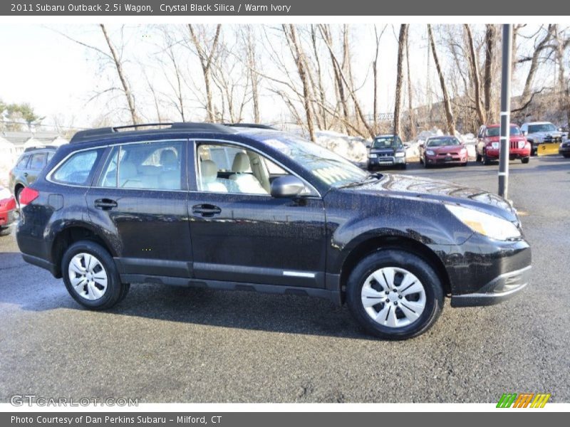 Crystal Black Silica / Warm Ivory 2011 Subaru Outback 2.5i Wagon