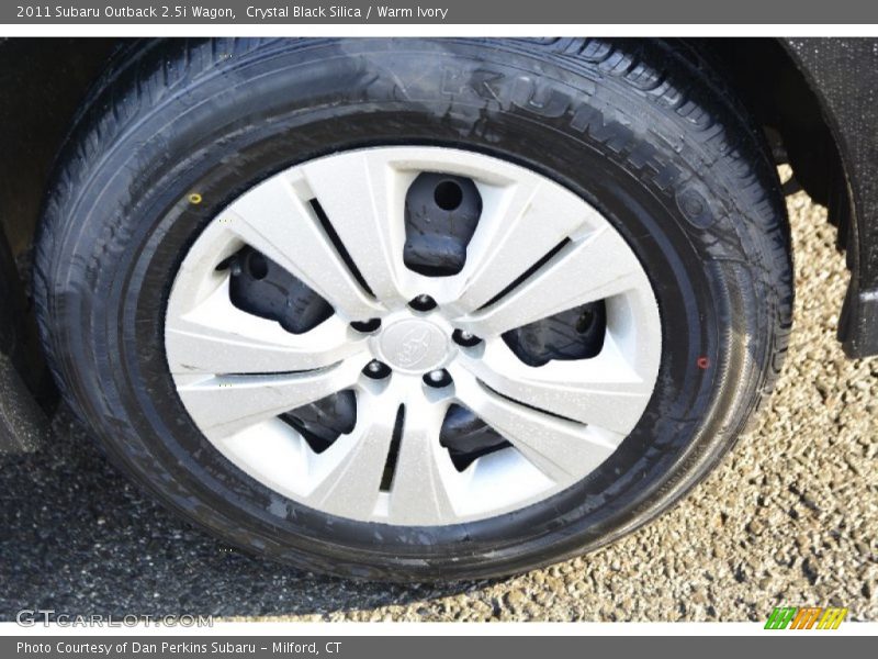 Crystal Black Silica / Warm Ivory 2011 Subaru Outback 2.5i Wagon