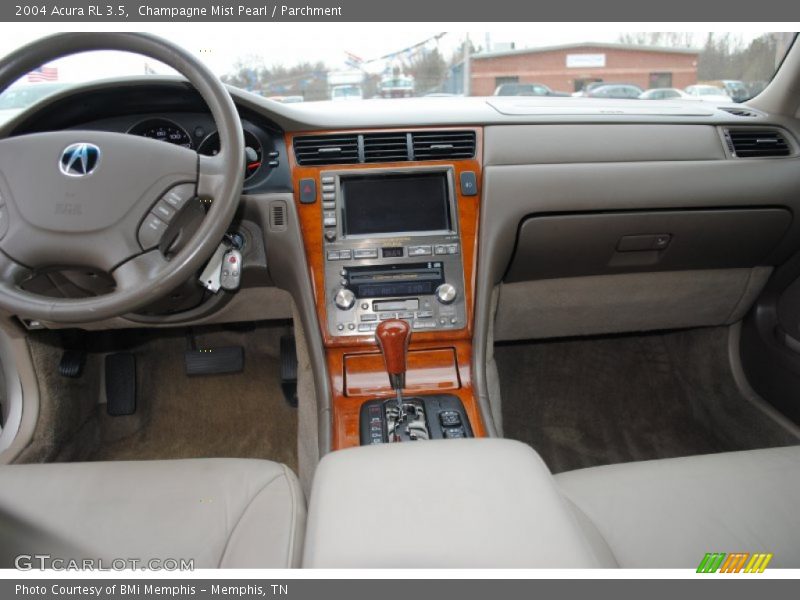 Dashboard of 2004 RL 3.5