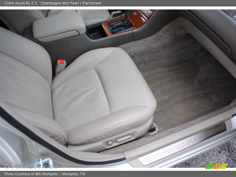 Front Seat of 2004 RL 3.5