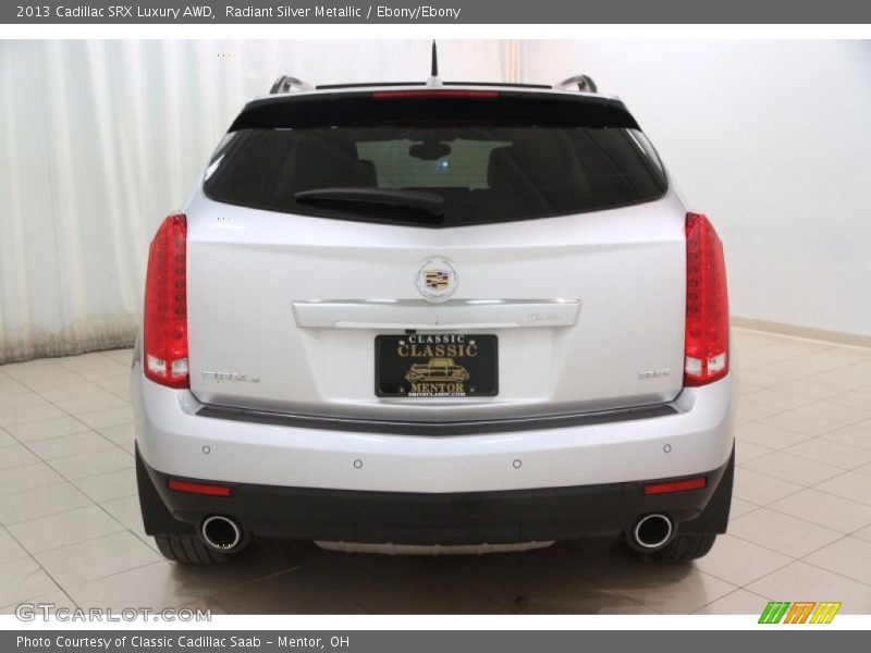 Radiant Silver Metallic / Ebony/Ebony 2013 Cadillac SRX Luxury AWD