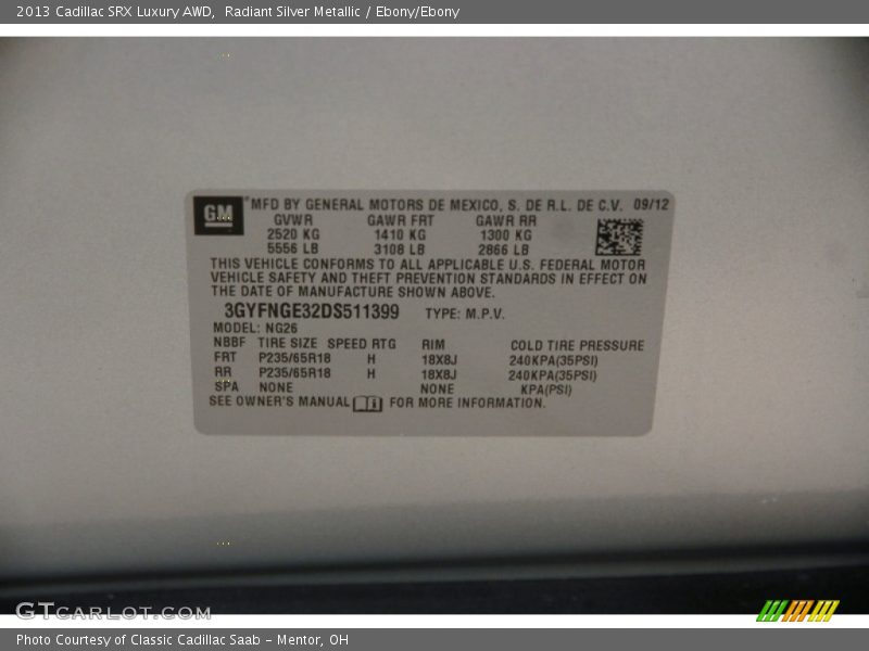 Radiant Silver Metallic / Ebony/Ebony 2013 Cadillac SRX Luxury AWD