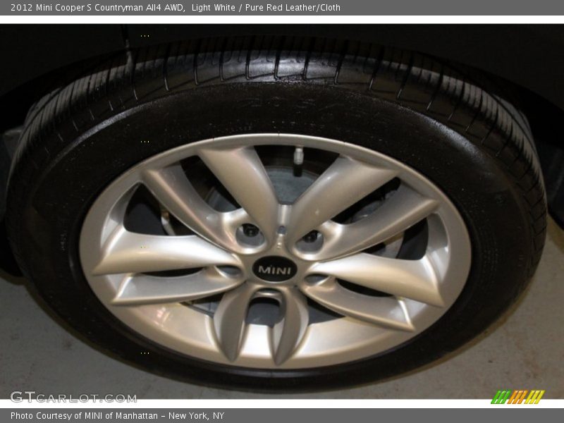 Light White / Pure Red Leather/Cloth 2012 Mini Cooper S Countryman All4 AWD