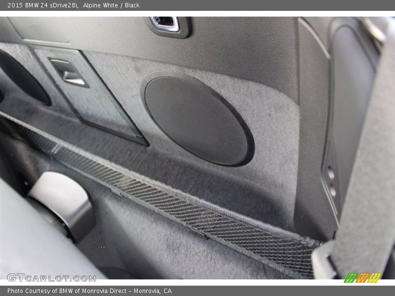 Alpine White / Black 2015 BMW Z4 sDrive28i