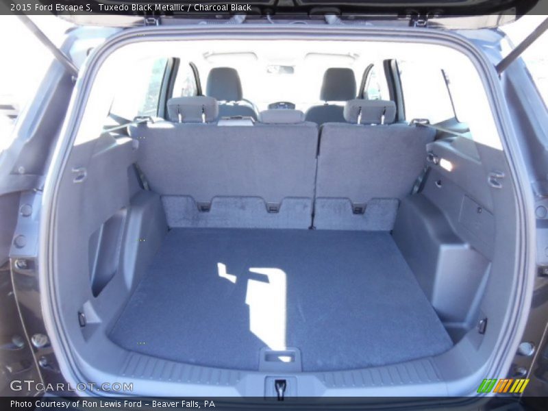Tuxedo Black Metallic / Charcoal Black 2015 Ford Escape S