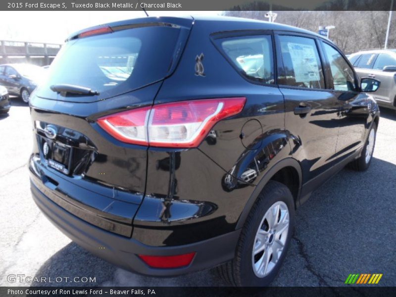 Tuxedo Black Metallic / Charcoal Black 2015 Ford Escape S