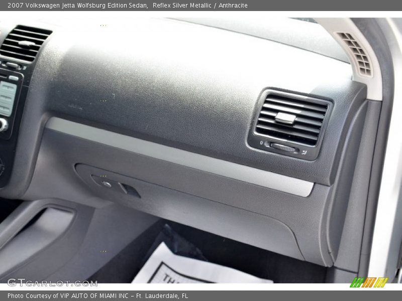 Reflex Silver Metallic / Anthracite 2007 Volkswagen Jetta Wolfsburg Edition Sedan