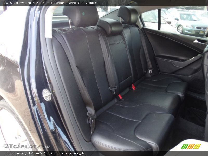 Deep Black / Black 2010 Volkswagen Passat Komfort Sedan