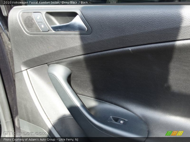Deep Black / Black 2010 Volkswagen Passat Komfort Sedan