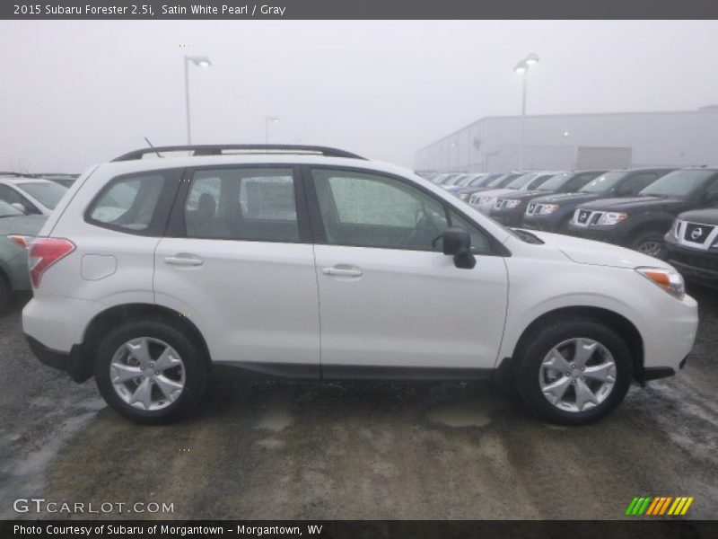 Satin White Pearl / Gray 2015 Subaru Forester 2.5i