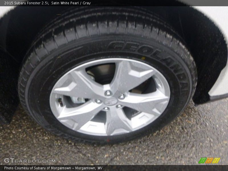 Satin White Pearl / Gray 2015 Subaru Forester 2.5i
