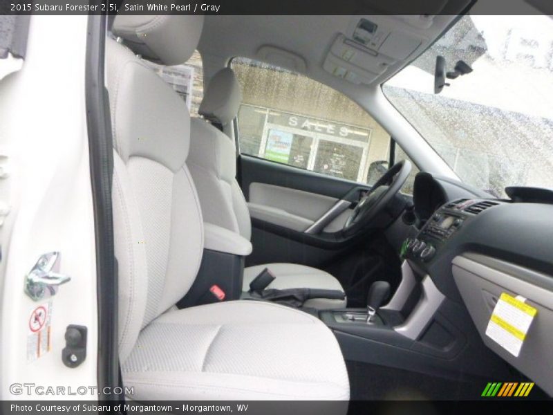 Satin White Pearl / Gray 2015 Subaru Forester 2.5i