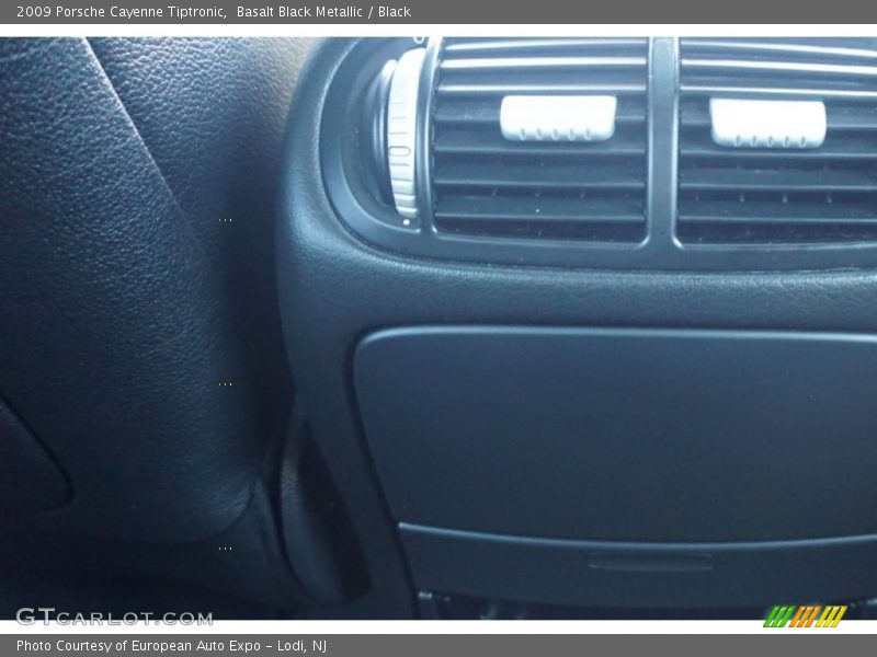 Basalt Black Metallic / Black 2009 Porsche Cayenne Tiptronic