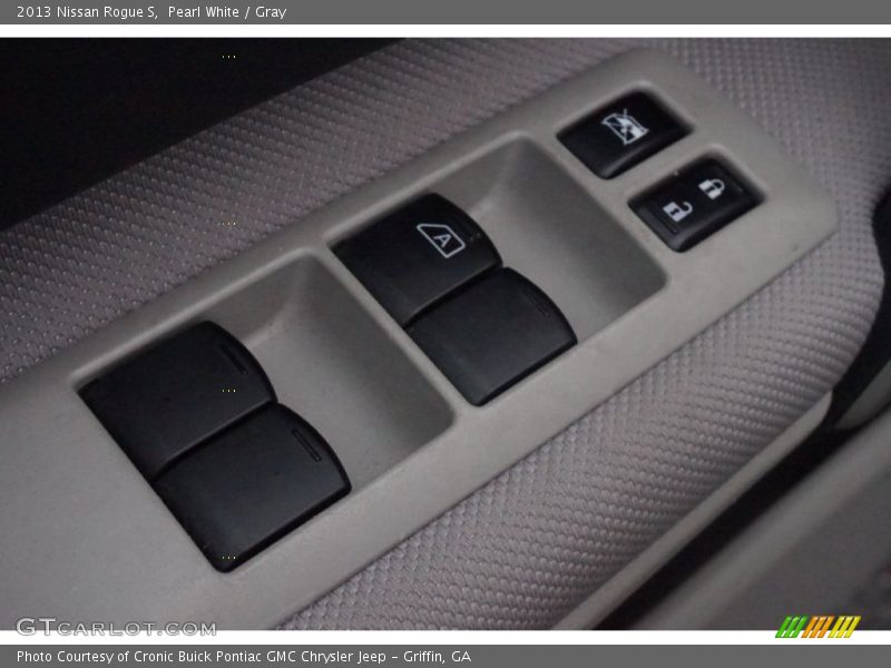 Pearl White / Gray 2013 Nissan Rogue S