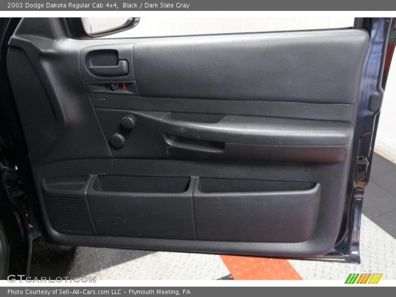 Black / Dark Slate Gray 2003 Dodge Dakota Regular Cab 4x4