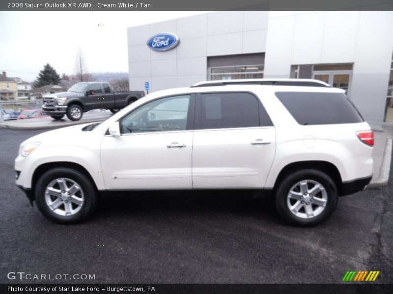 Cream White / Tan 2008 Saturn Outlook XR AWD