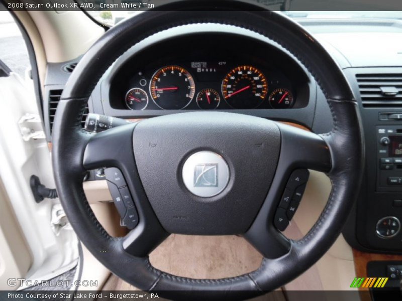 Cream White / Tan 2008 Saturn Outlook XR AWD