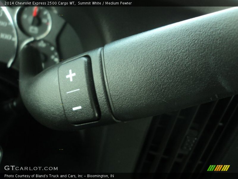 Summit White / Medium Pewter 2014 Chevrolet Express 2500 Cargo WT