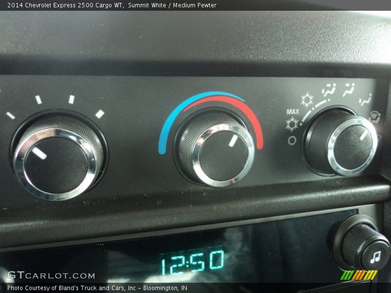 Summit White / Medium Pewter 2014 Chevrolet Express 2500 Cargo WT