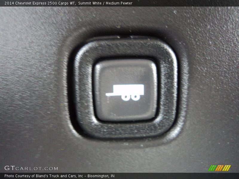 Summit White / Medium Pewter 2014 Chevrolet Express 2500 Cargo WT