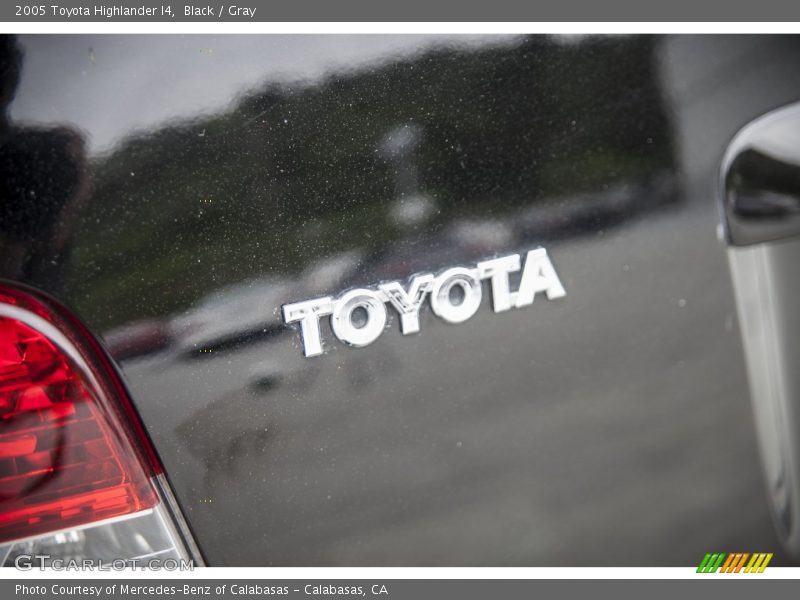 Black / Gray 2005 Toyota Highlander I4