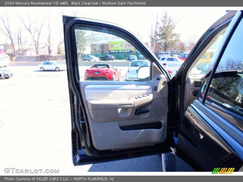 Black Clearcoat / Medium Dark Parchment 2004 Mercury Mountaineer V8 AWD