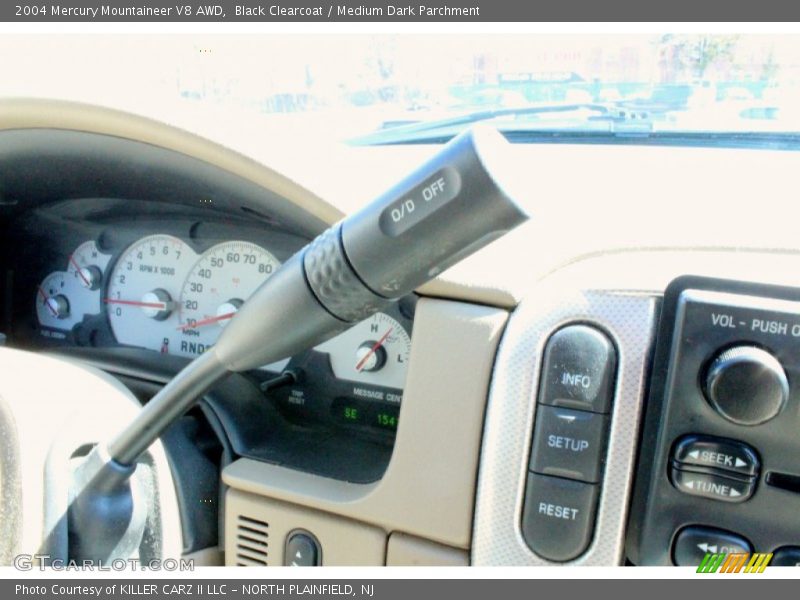 Black Clearcoat / Medium Dark Parchment 2004 Mercury Mountaineer V8 AWD