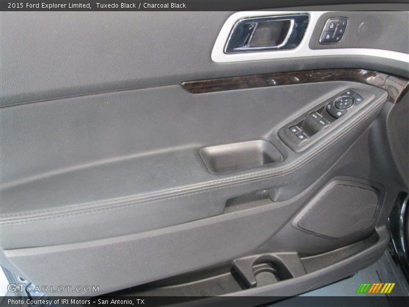 Tuxedo Black / Charcoal Black 2015 Ford Explorer Limited