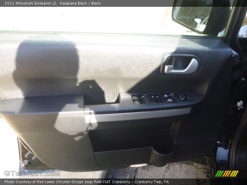 Kalapana Black / Black 2011 Mitsubishi Endeavor LS