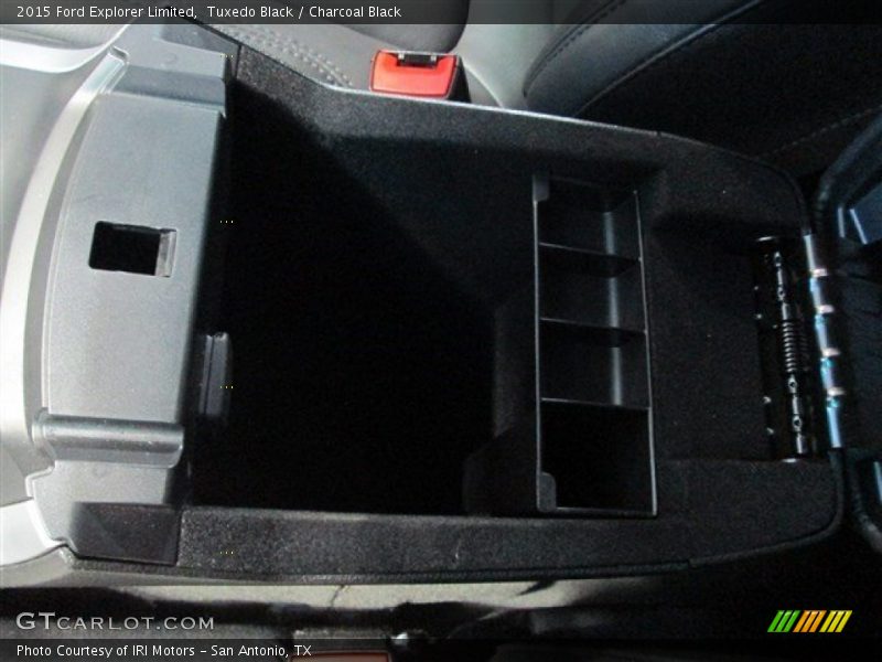 Tuxedo Black / Charcoal Black 2015 Ford Explorer Limited