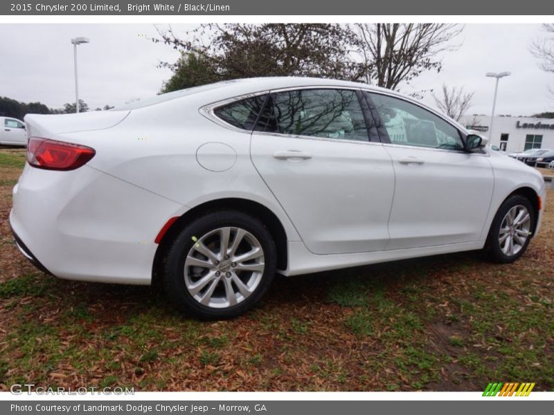 Bright White / Black/Linen 2015 Chrysler 200 Limited