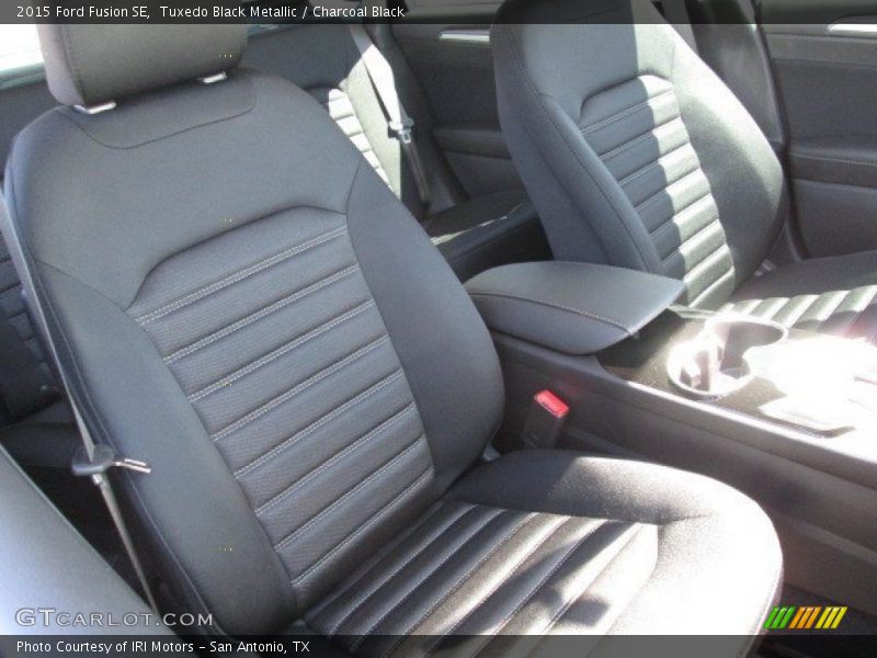Tuxedo Black Metallic / Charcoal Black 2015 Ford Fusion SE